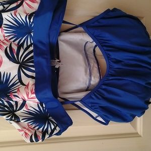 Blue Tropical Print Two-Piece Bathing Suit (20)